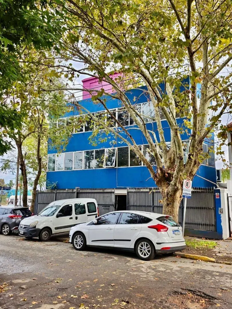 Oficina en Block / 340m2 + 8 coch / ascensor / sin expensas 2