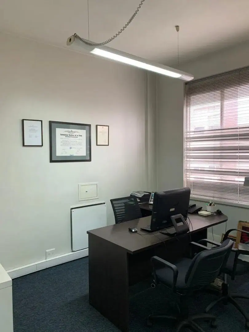 Alquiler de Oficina de 170 m² al Frente en San Nicolás 5
