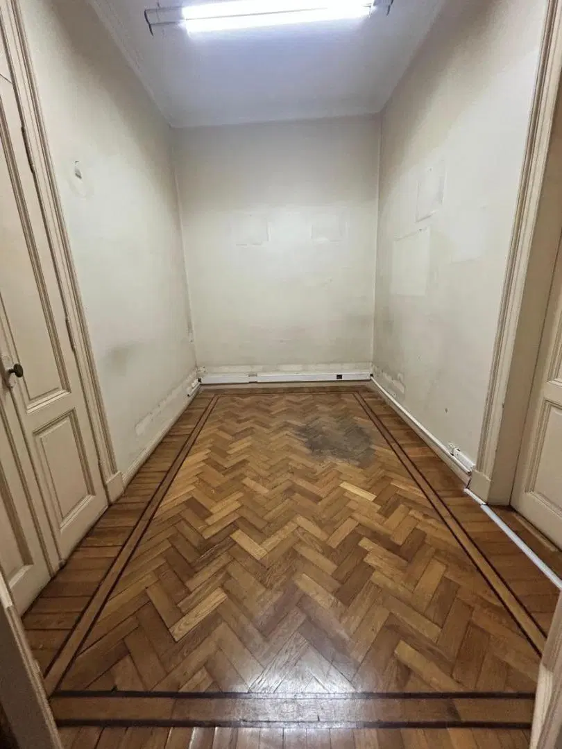 Alquiler de Piso Ideal Oficinas 7 Ambientes en Monserrat 2