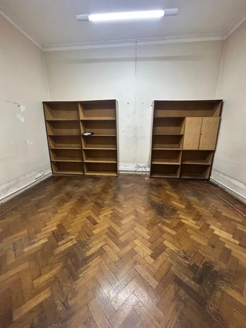 Alquiler de Piso Ideal Oficinas 7 Ambientes en Monserrat 3