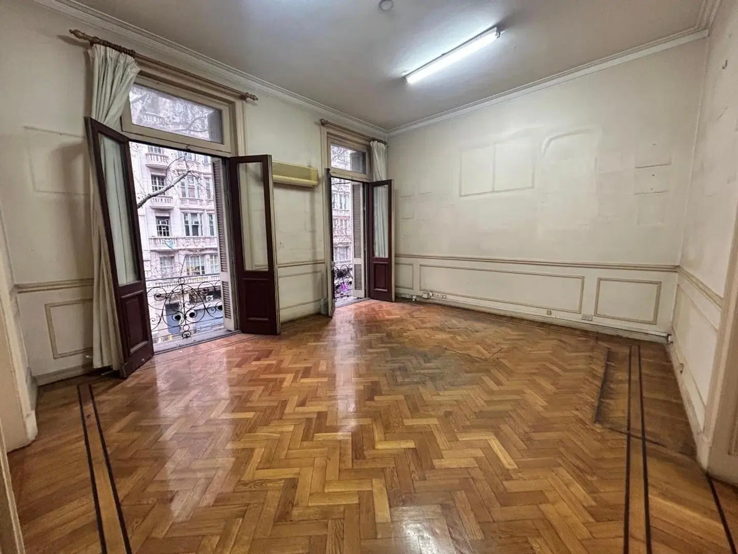 Alquiler de Piso Ideal Oficinas 7 Ambientes en Monserrat 4