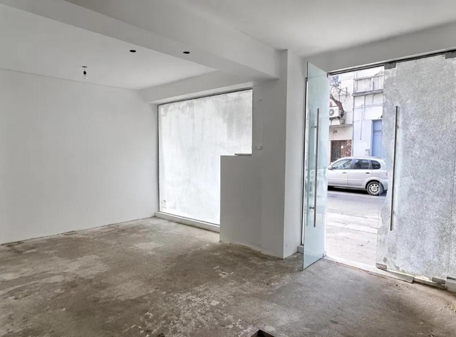 Alquiler de Local Comercial de 210 m² en Colegiales
