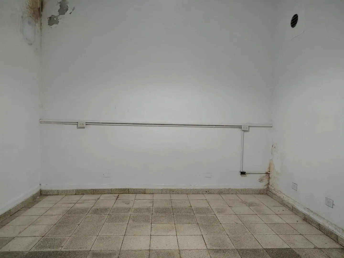 Alquiler de Depósito Comercial en PH al Frente en Colegiales 4