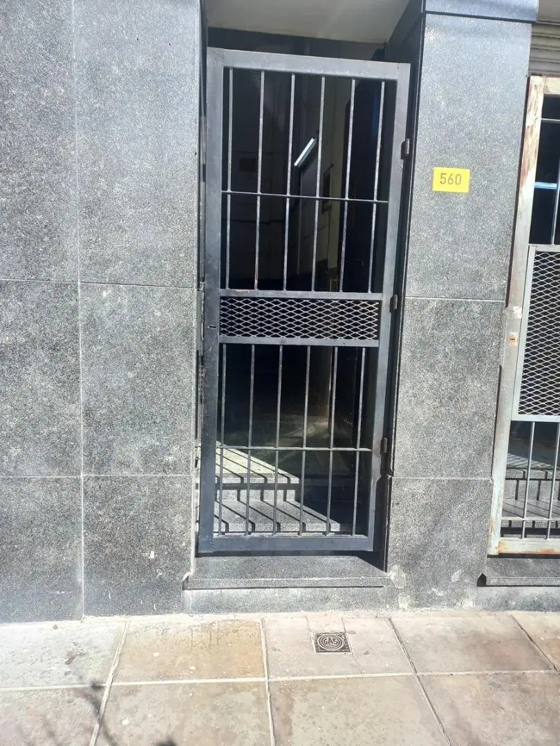 Alquiler de Galpón y Depósito de 150m² en Villa Crespo 2