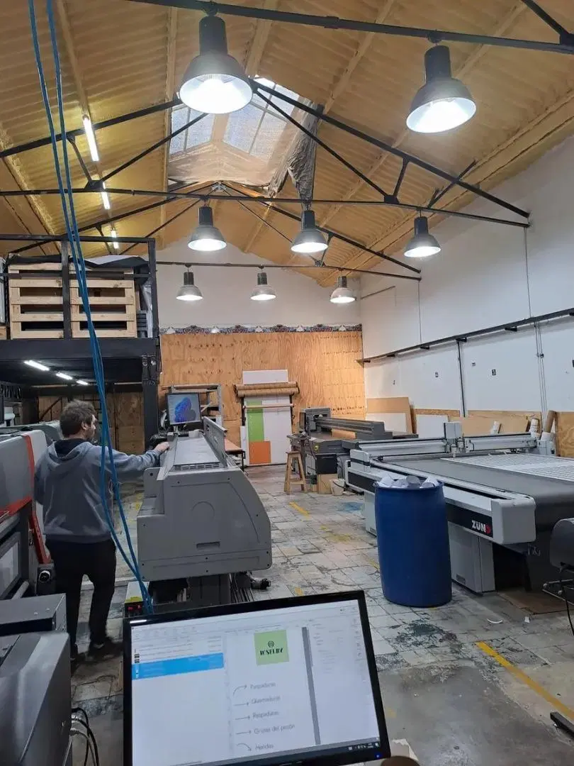 Alquiler de Galpón y Depósito Comercial de 333 m² en Villa C 2