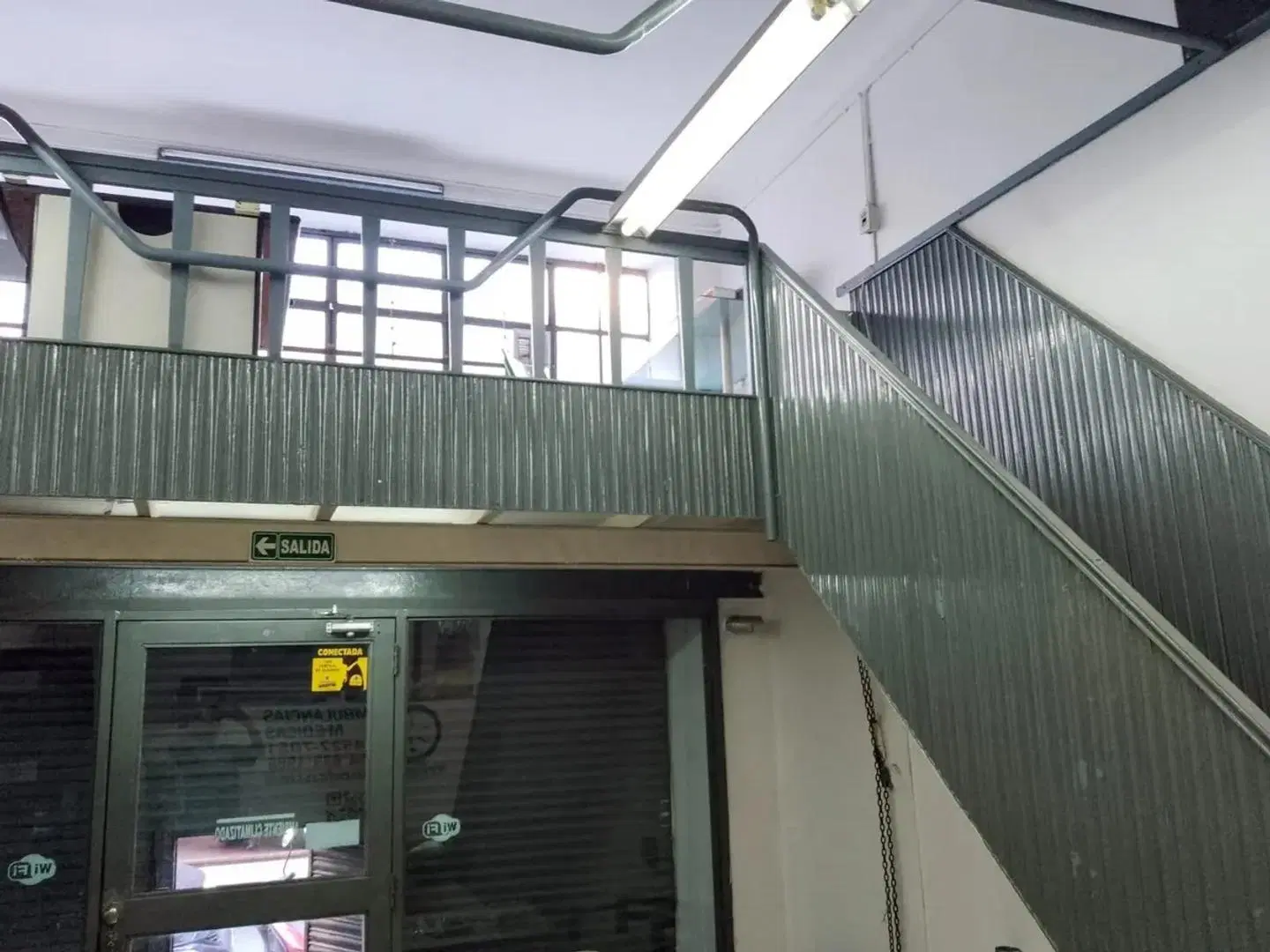 Alquiler de Local Comercial de 156 m² en Monserrat 4