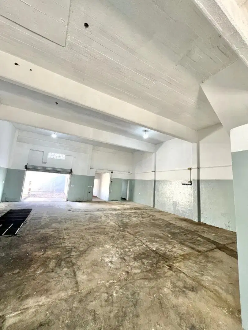 Alquiler de Local Comercial e Industrial en Hurlingham 2
