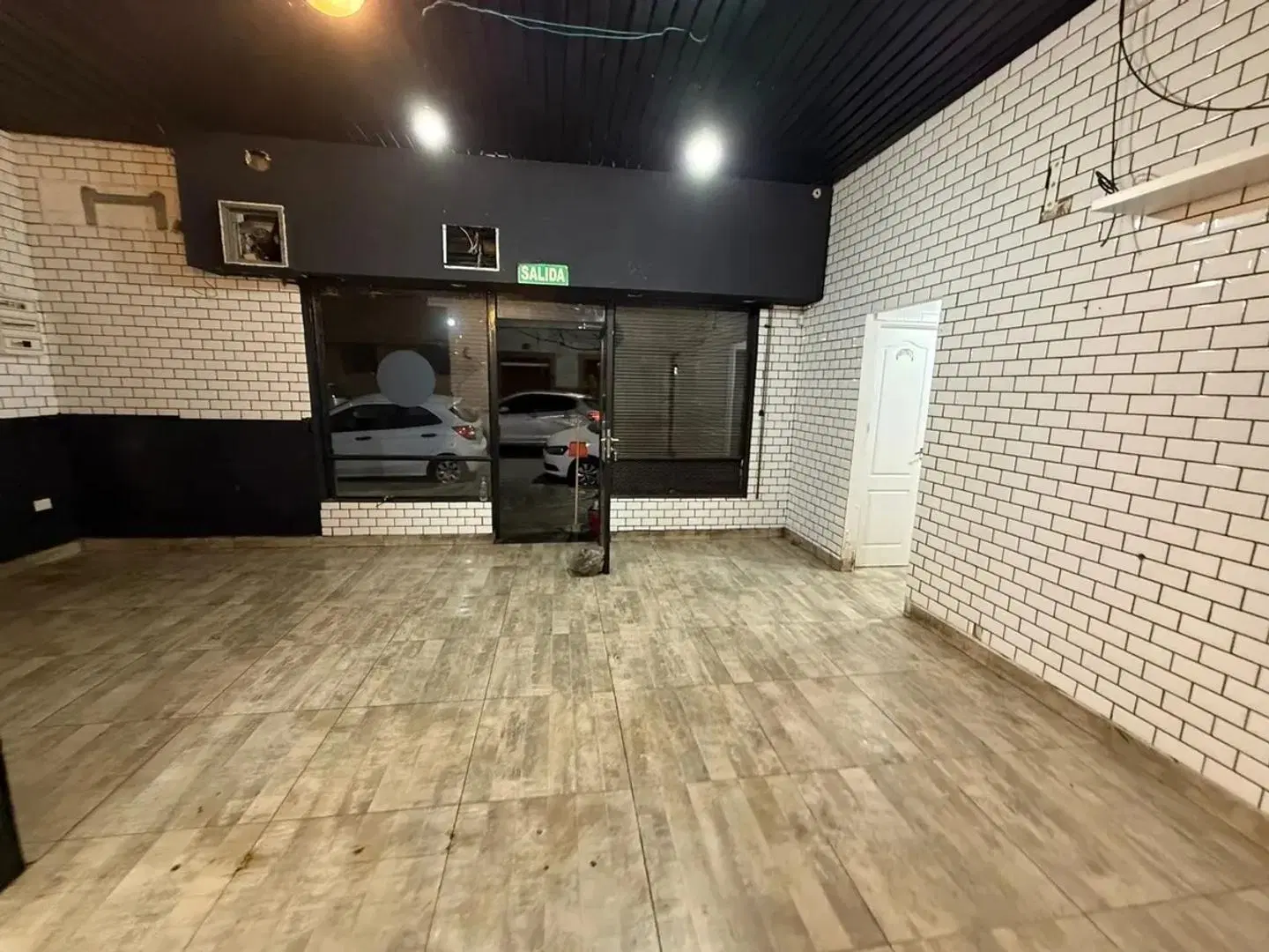 Alquiler de Local Comercial 50 m² en Parque Patricios 4