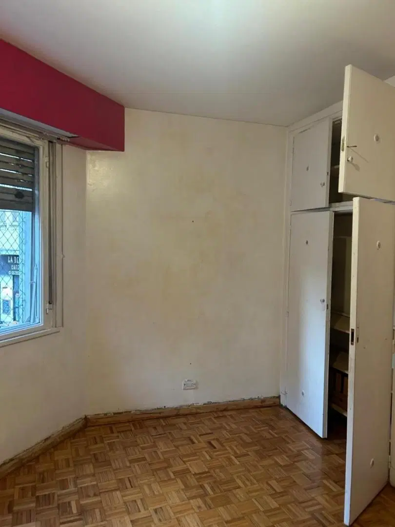 Venta Departamento 4 Ambientes en Balvanera 5
