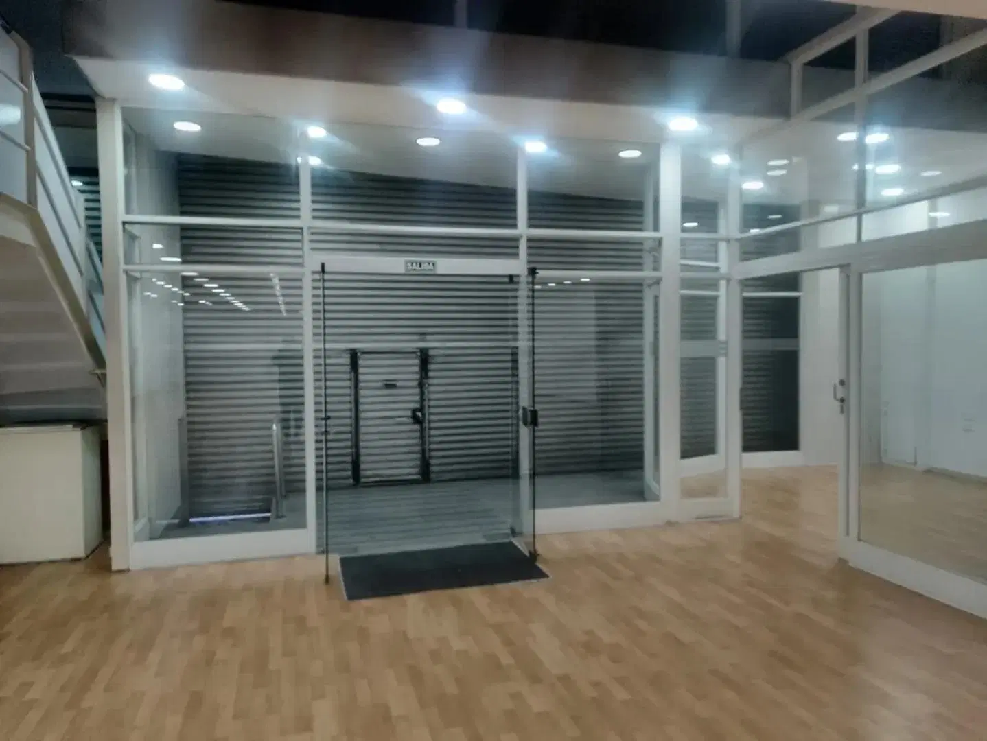 Alquiler de Local Comercial de 500 m² en San Nicolás 2