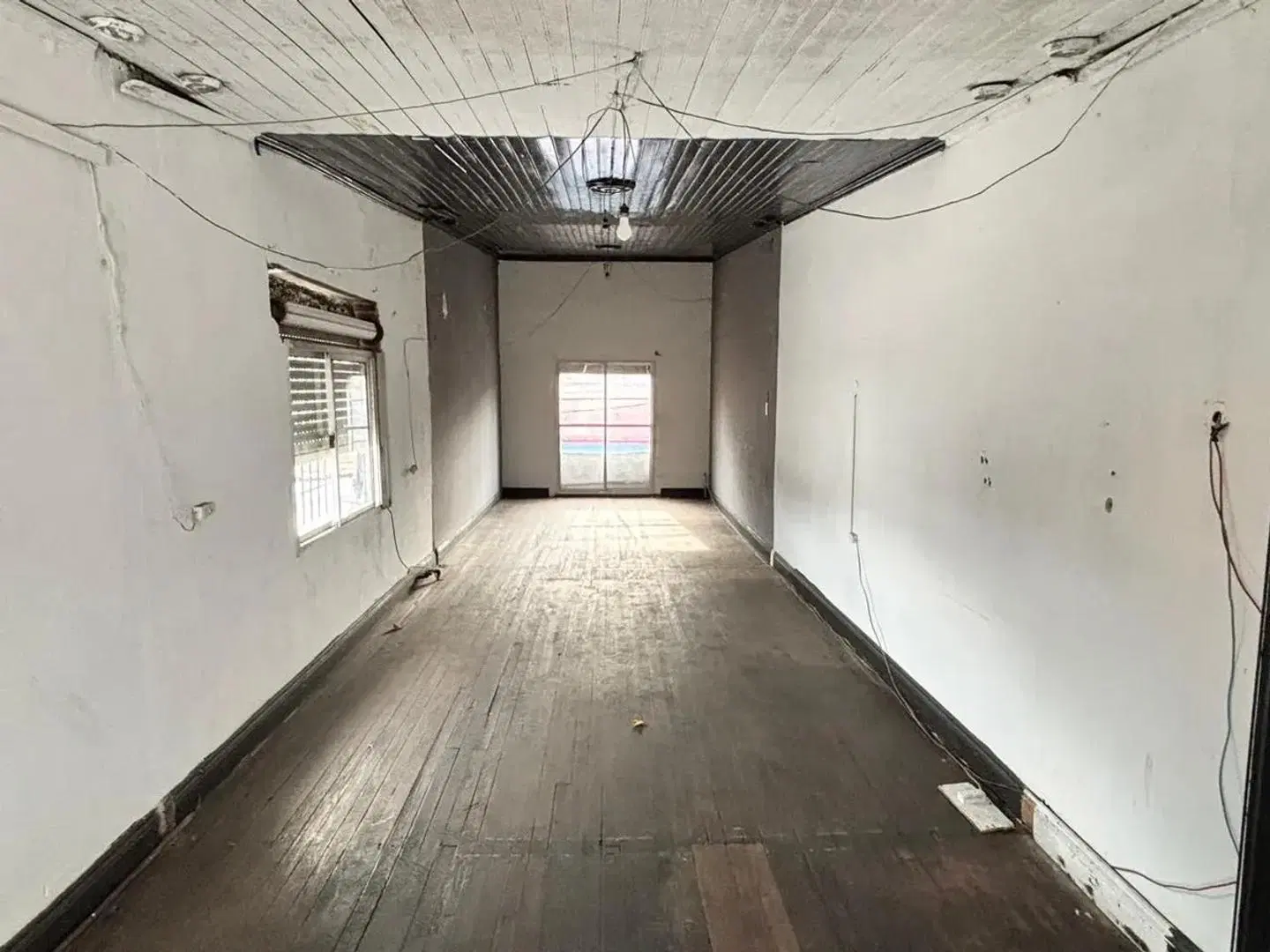 Alquiler de Galpón de 160 m² con Oficina en San Fernando 4