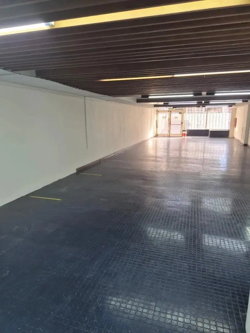 Alquiler Local Comercial 1.000 m² sobre Av. Jujuy 2