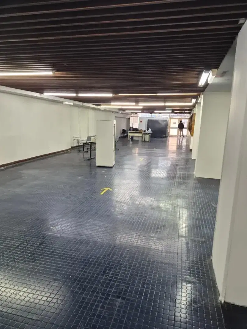 Alquiler Local Comercial 1.000 m² sobre Av. Jujuy 5