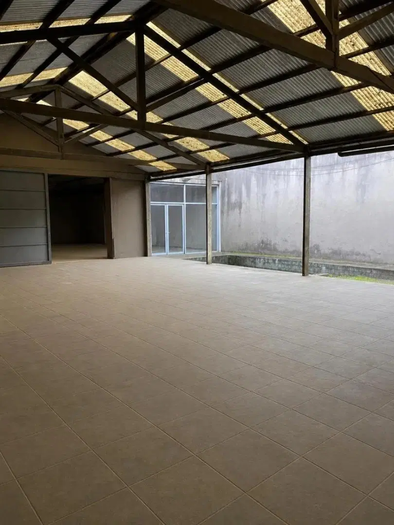 Alquiler de Depósito y Galpón de 730 m² en Tigre 8