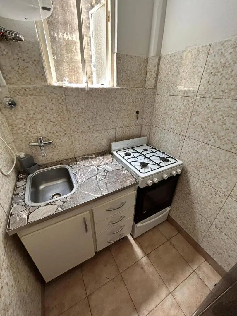 Alquiler Temporal Departamento Monoambiente en Retiro 8