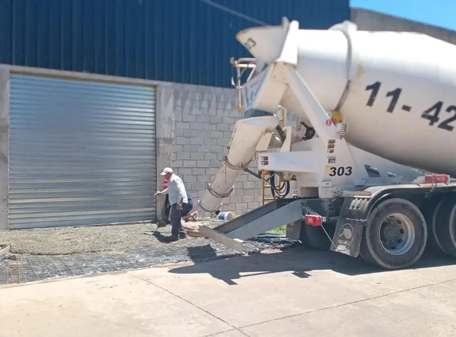 Alquiler de Galpón Industrial a Estrenar de 400m² en Villa B 4