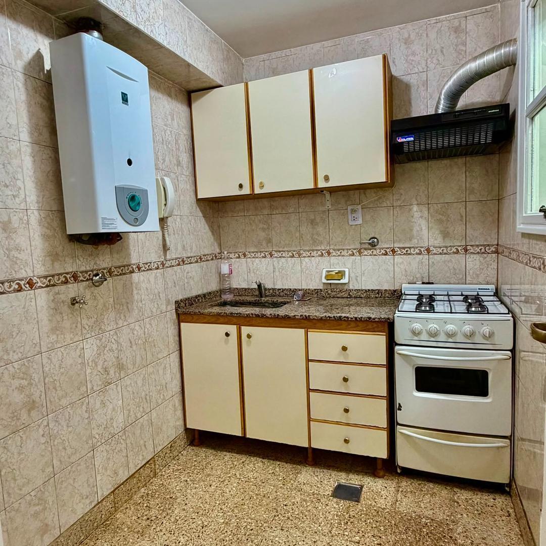 Foto de VENTA CON RENTA - 2 amb. c/patios Superficie 57M2 - FACULTAD, imagen 2