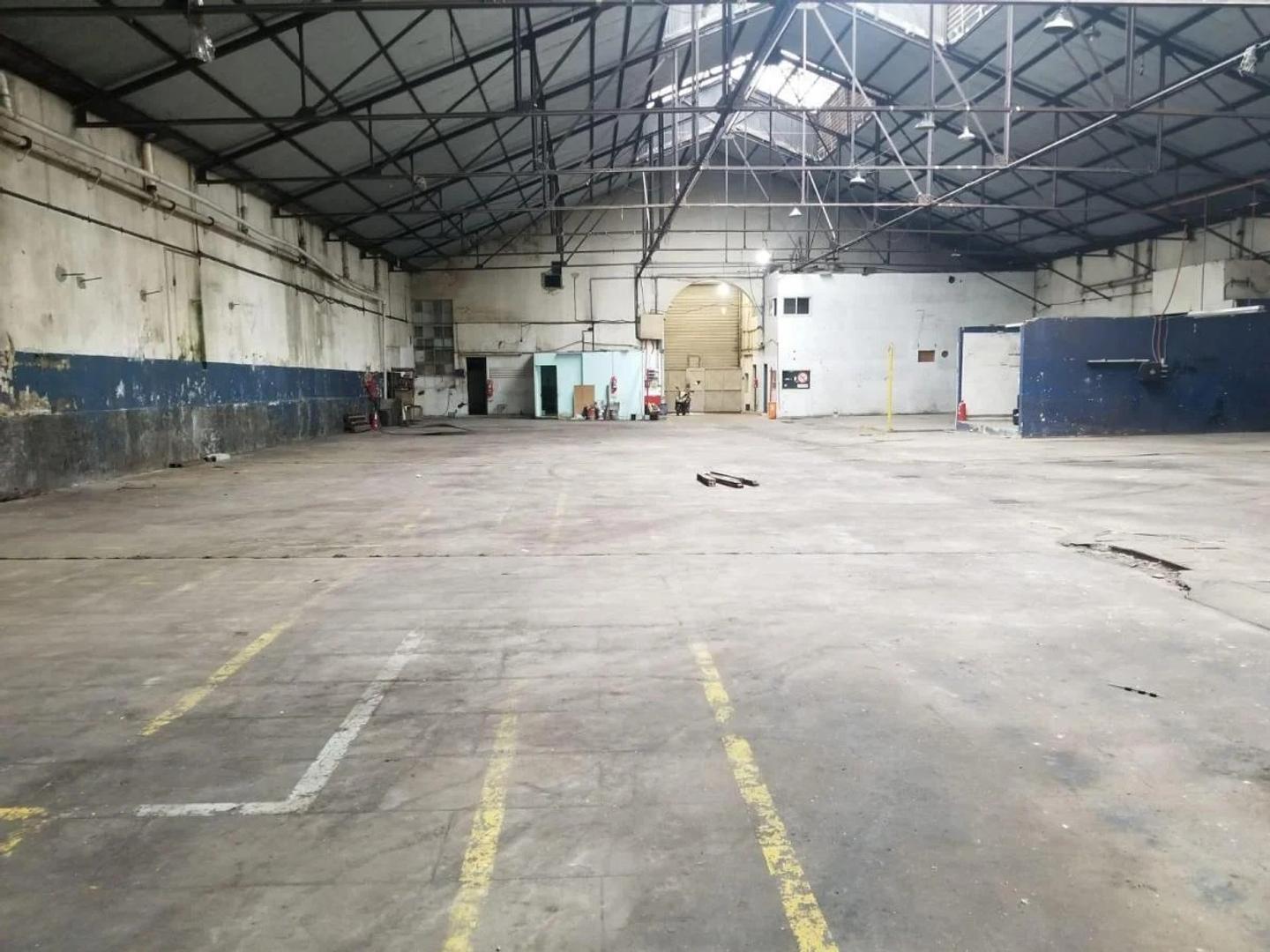 Foto de Venta de Depósito/Galpón de 1.288 m² en Constitución, imagen 2