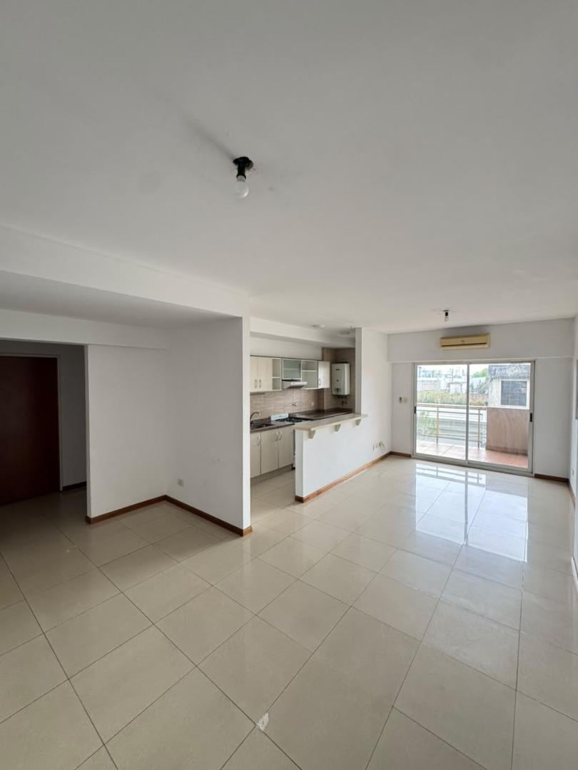Foto de Venta Departamento 2 Ambientes en Villa del Parque, imagen 3
