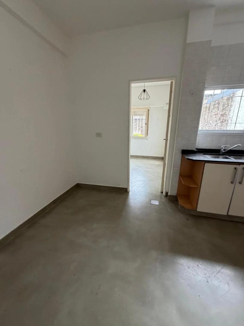 Foto de Venta PH de 5 Ambientes en Coghlan, imagen 5