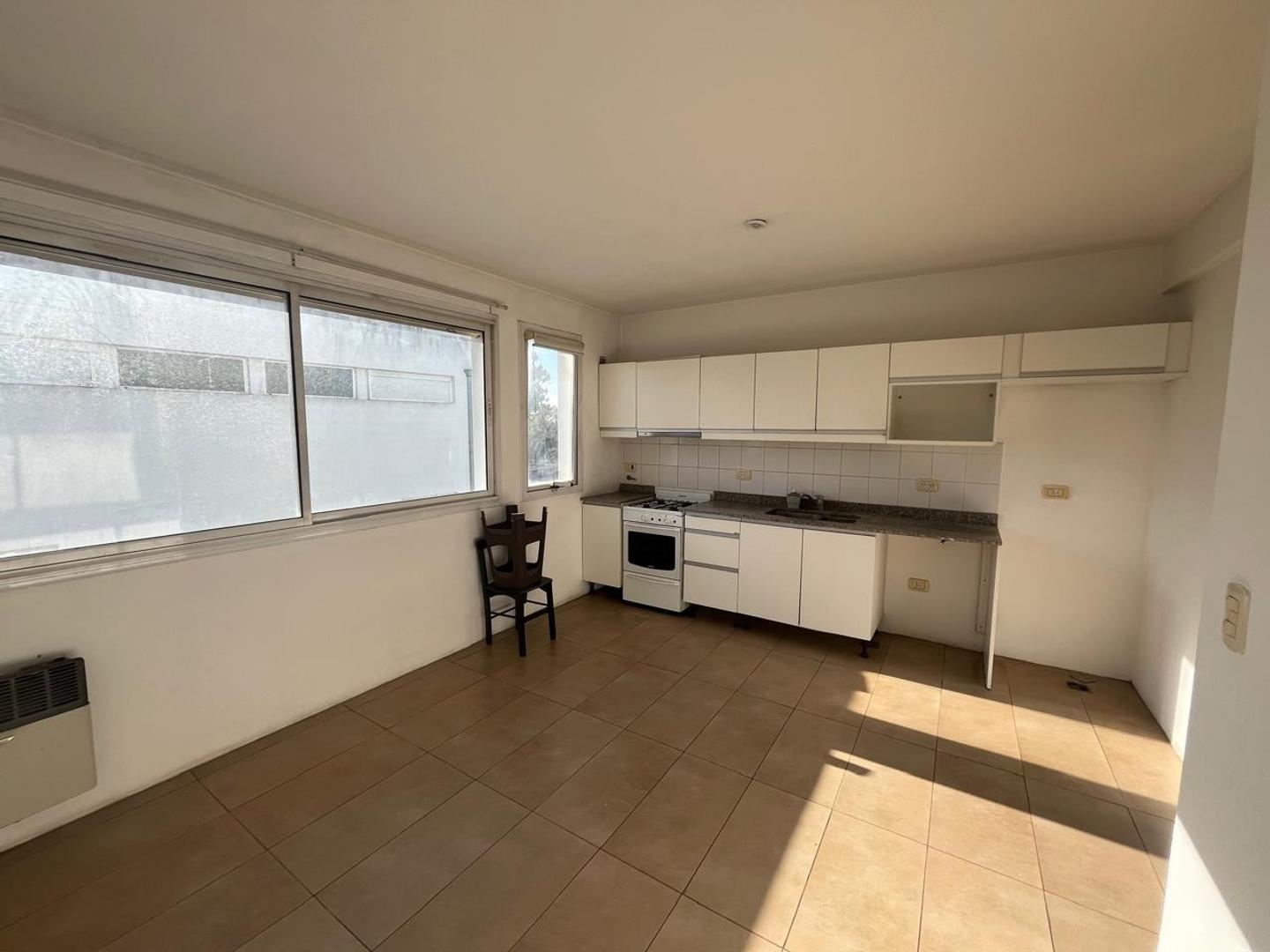 Foto de Hermoso duplex 2 dormitorios excelente estado, imagen 2