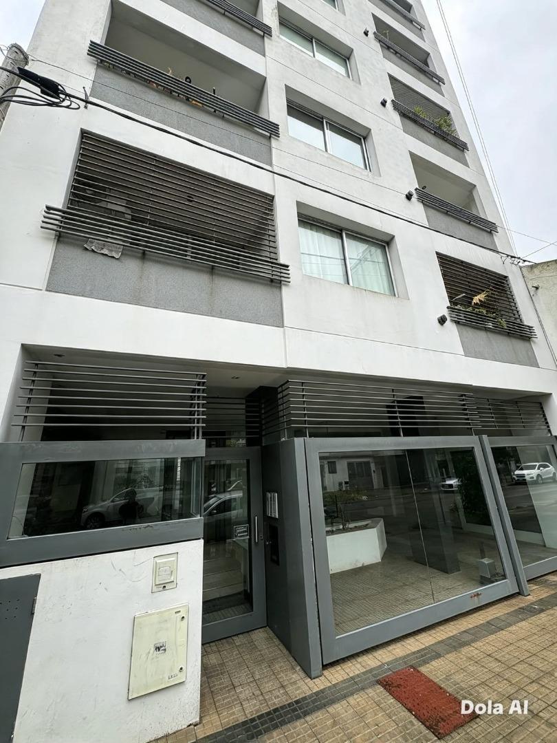 Foto de Departamento de categoria 1 dormitorio con cochera, imagen 2