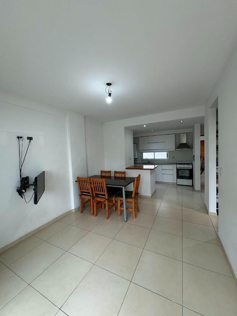 Foto de Departamento de categoria 1 dormitorio con cochera, imagen 3