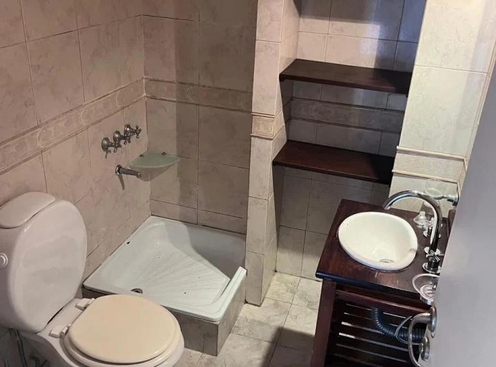 Monoambiente en Recoleta con balcon y conexión a lavarropa 3