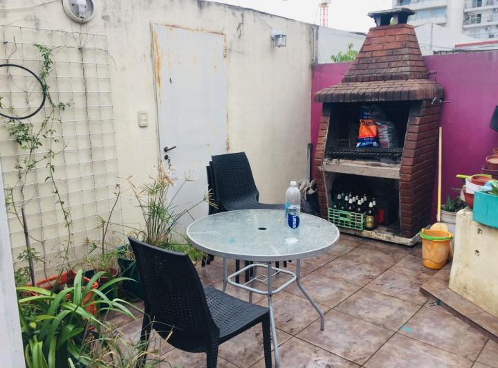 Hermoso 2 ambientes sin muebles con terraza en Caballito 2