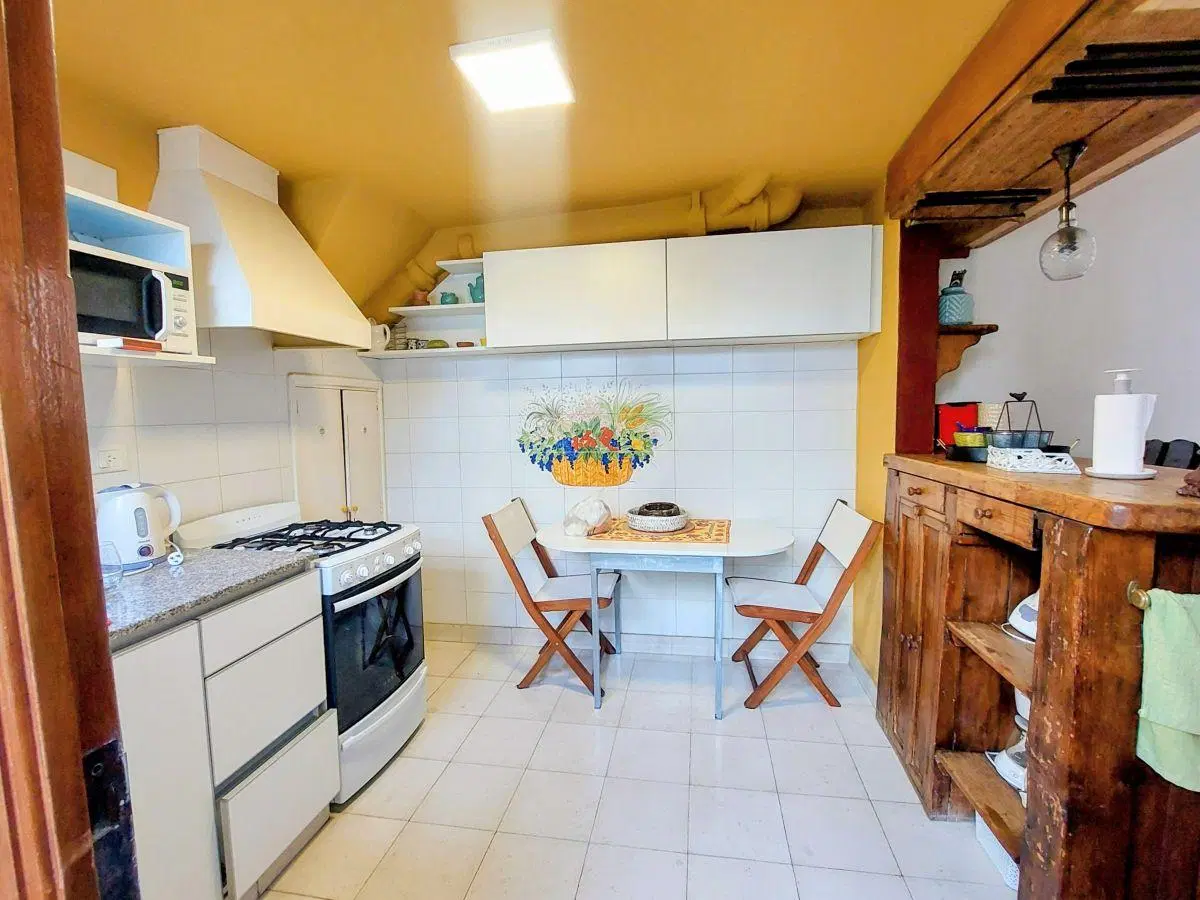 Alquiler PH 4 ambientes amoblado en Palermo con mucha luz natural 3
