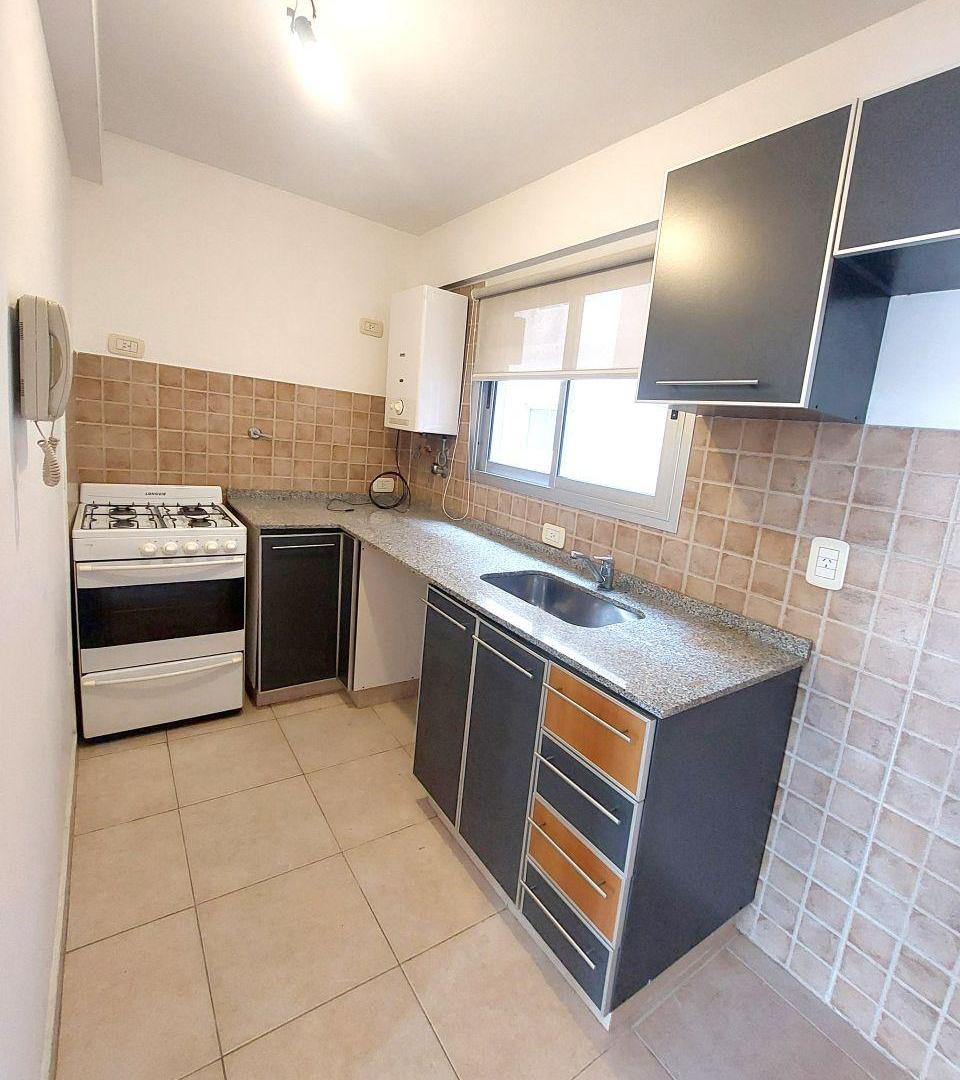 Foto de Alquiler Amplio 2 Ambientes Con Balcón, imagen 5