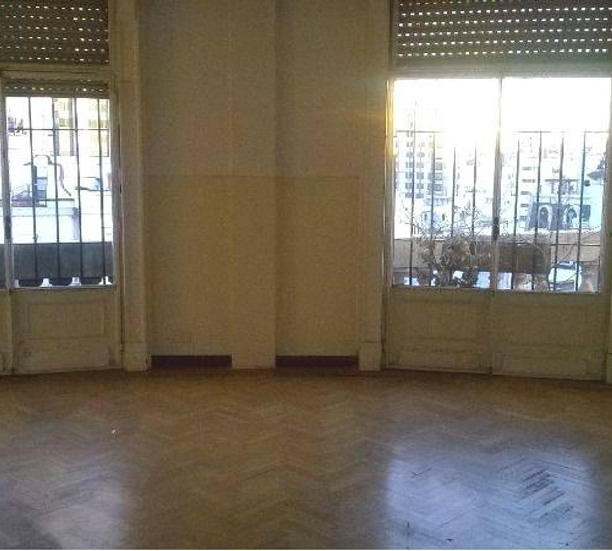 Oficina en Edificio Bencich 4