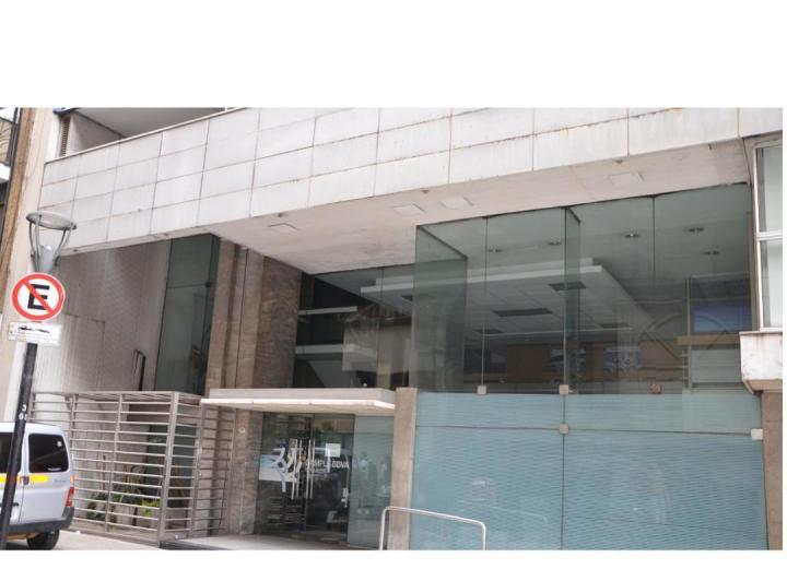 Espectacular Local y oficinas 2