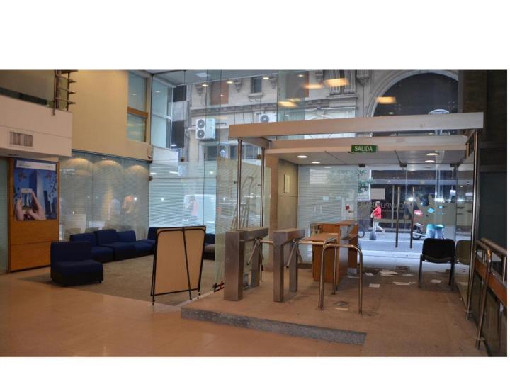 Espectacular Local y oficinas 3