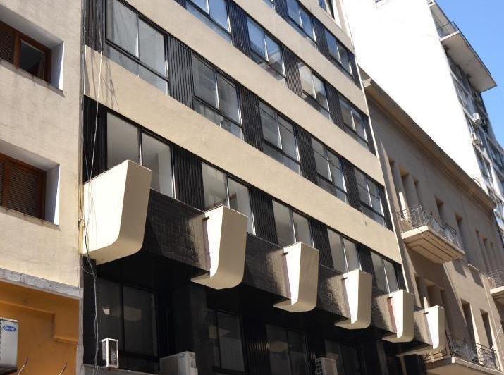 Oficinas en Rivadavia 954 2