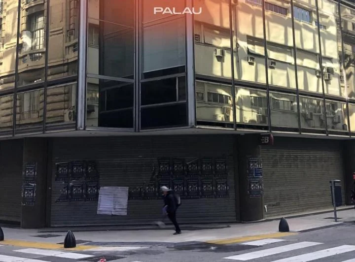 Excelente Edificio en Block 3