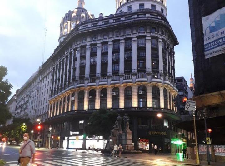Oficina en Edificio Bencich 1