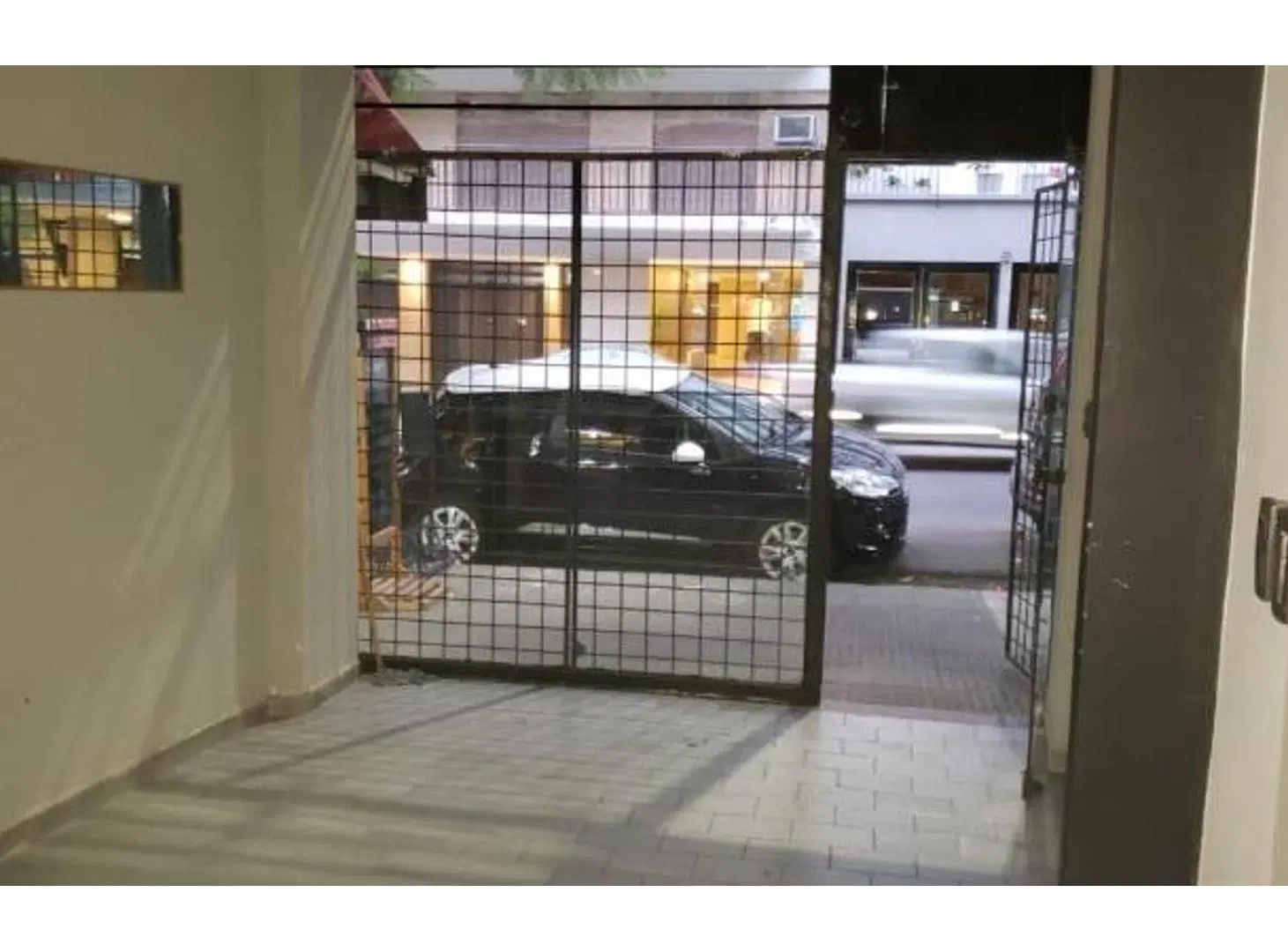 Sin Expensas - Local Comercial - Ugarteche 2894 4