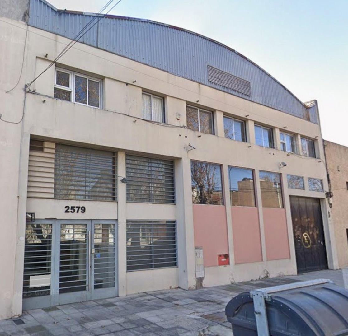 Depósito/ Galpón con Oficinas - Doble Frente y Planta Libre