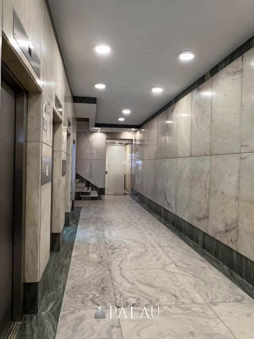 Excelente piso de oficinas de 263m2 5
