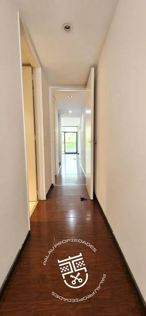 Sin muebles - Excelente 2 amb. con cochera 8