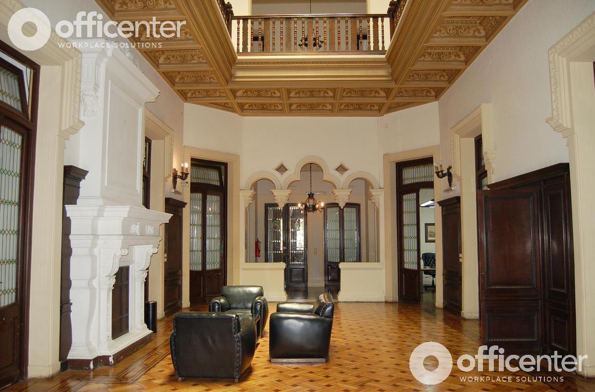 Foto de Edificio Corporativo Histórico en venta - Oficinas - Av. Hipólito, imagen 2