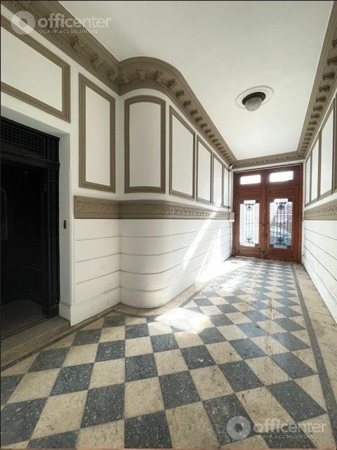 Foto de Casona Ideal Oficina más Local - Venta - Cercanía Plaza San Martín, imagen 4