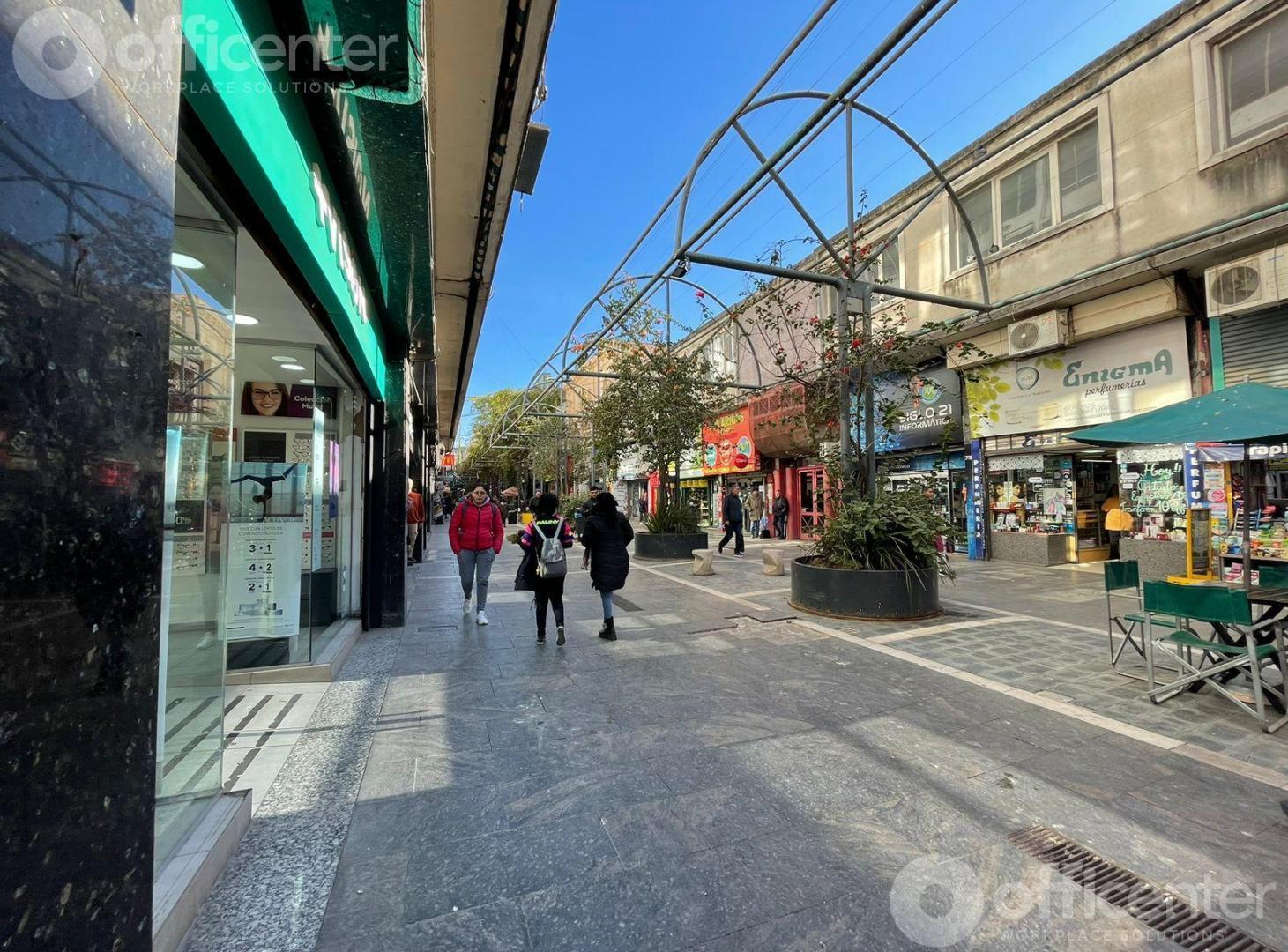 Foto de Local en Alquiler en 25 de Mayo 74 - Pleno Centro de Córdoba, imagen 3