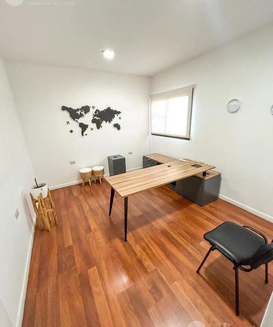 Edificio de oficinas en Alquiler en Barrio Juniors - Perfecto para coworking, consultorios, estudios 2