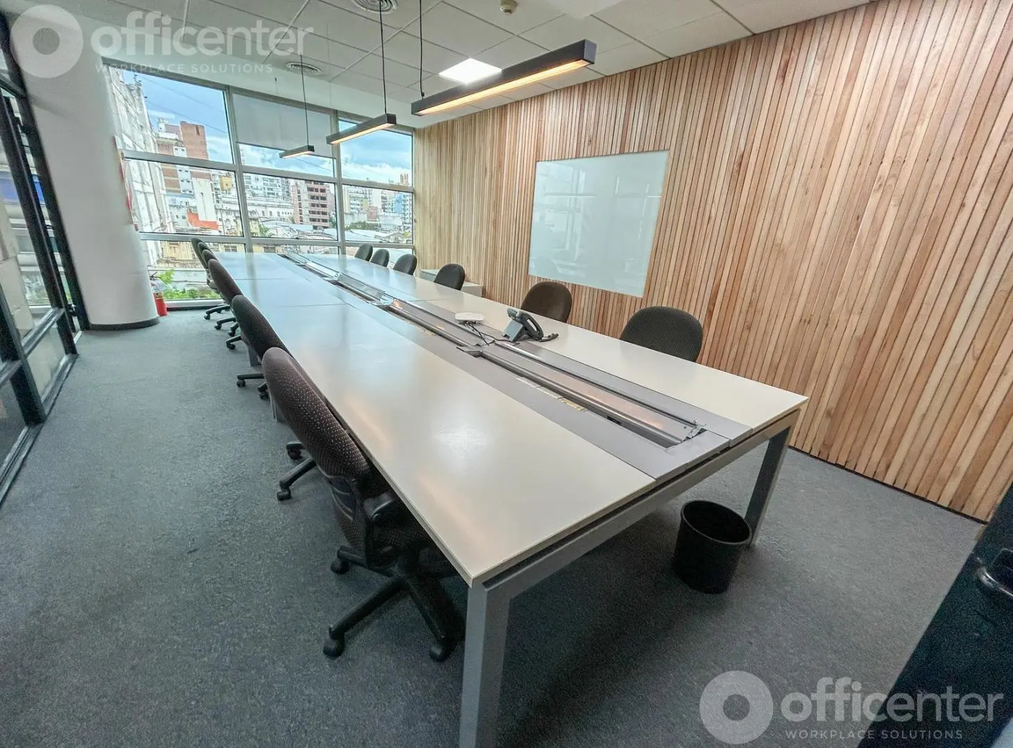 Oficina en alquiler temporario - Amoblada - 10 puestos + sala de reunión + privado 2
