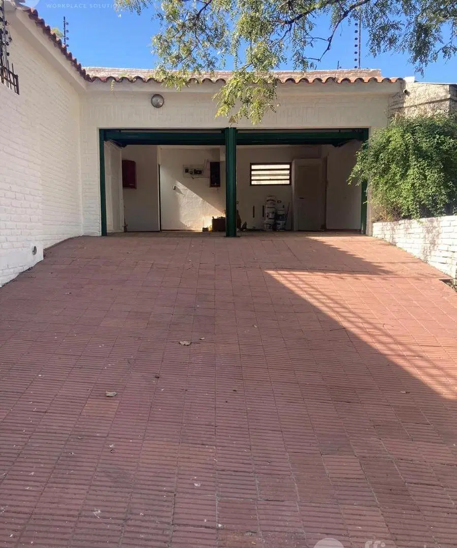 Casa para fines comerciales en Alquiler  - Cerro de las rosas 3