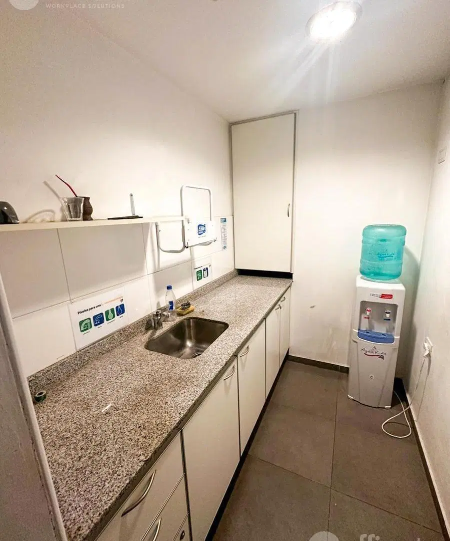 Alquiler de Oficina Amoblada en Baigorri 653, con SUM 5