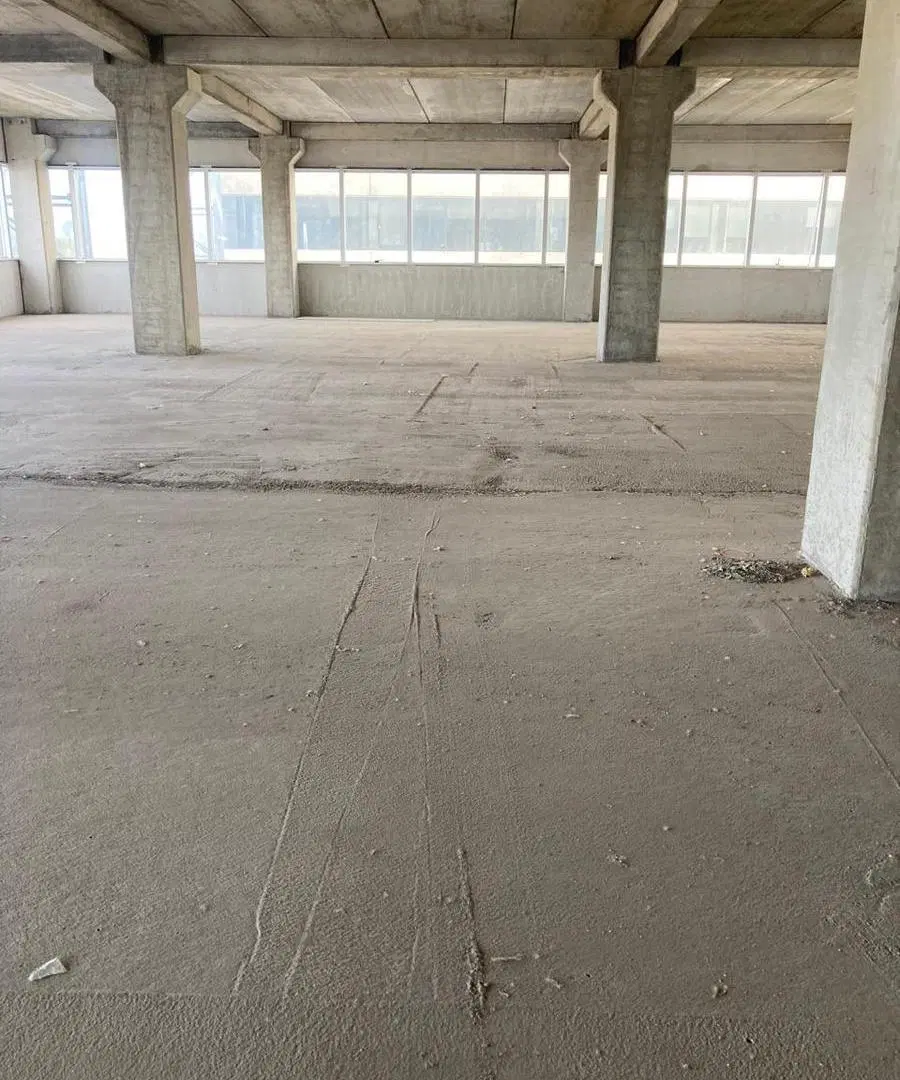 Oficina de 660 m2 en ALQUILER en PEA 3