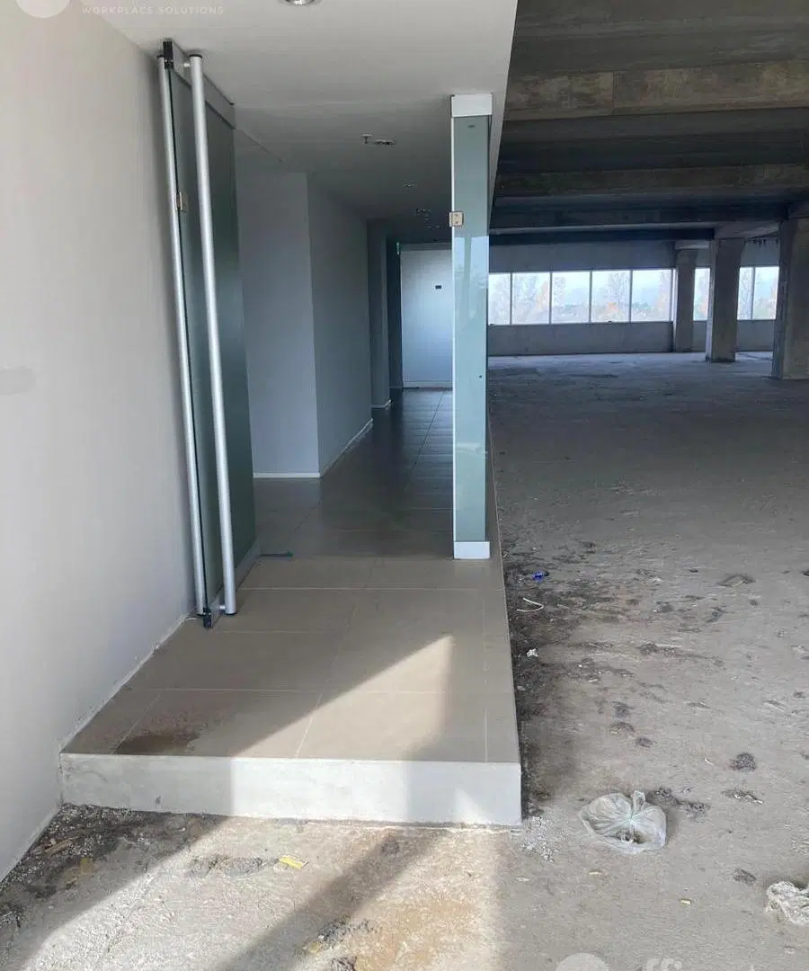 Oficina de 660 m2 en ALQUILER en PEA 4